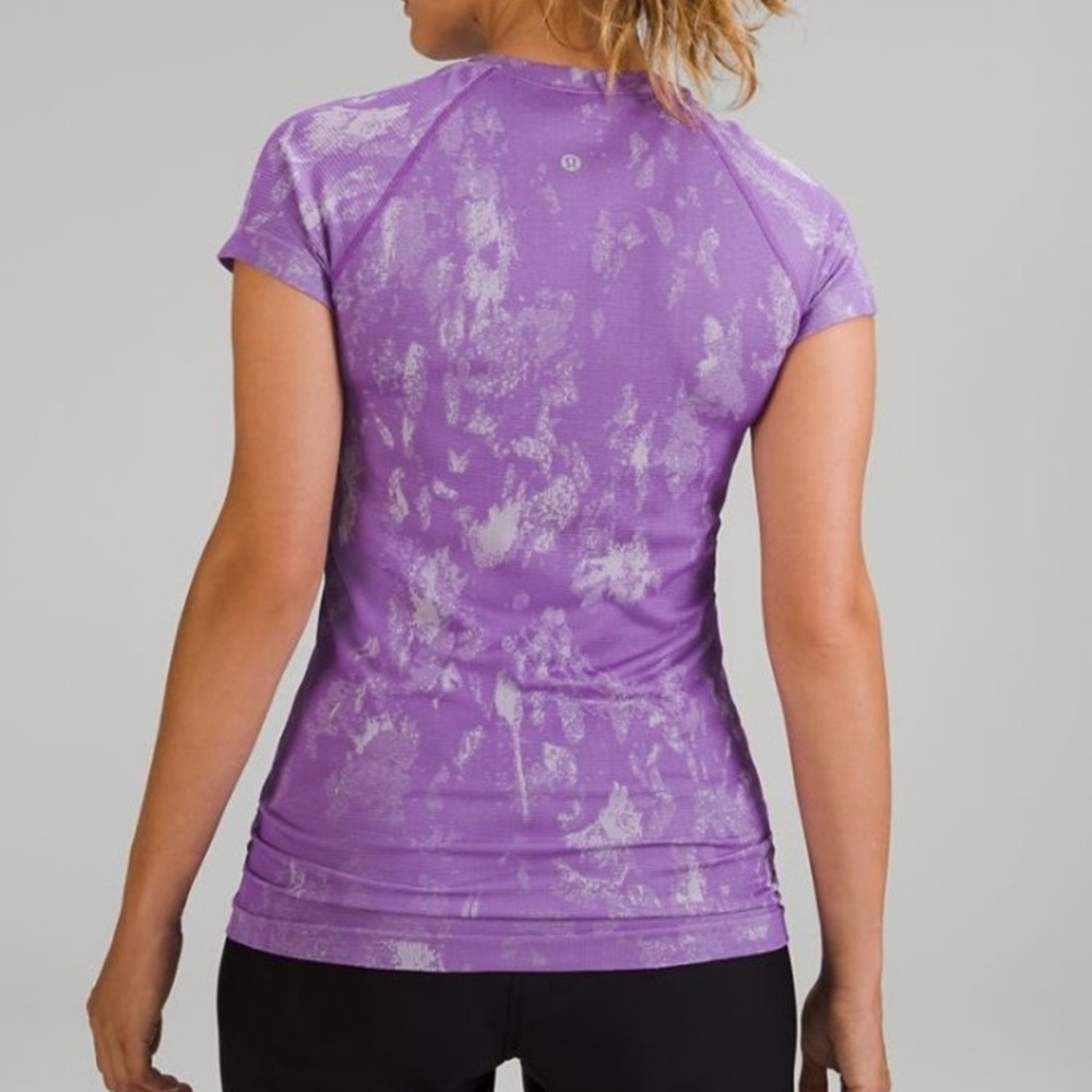 Lululemon Swiftly Tech Short Sleeve Shirt 2.0 - Picture 2 of 7